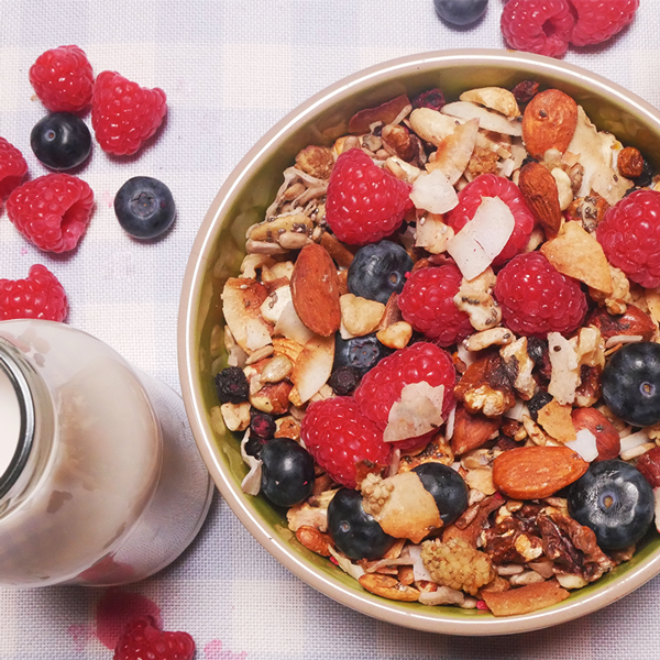 eat THE GRAND Früchte Müsli Vorschaubild 3